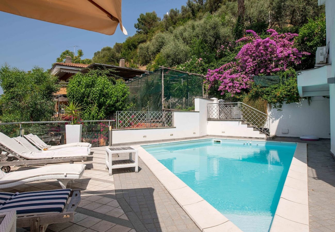 Villa in Massa Lubrense - Villa Karim with pool and amazing sea view