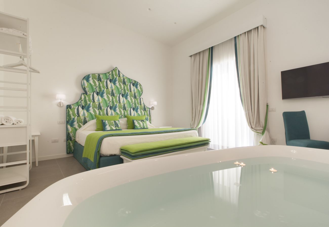 Apartment in Sorrento - Green Suite in Sorrento Center